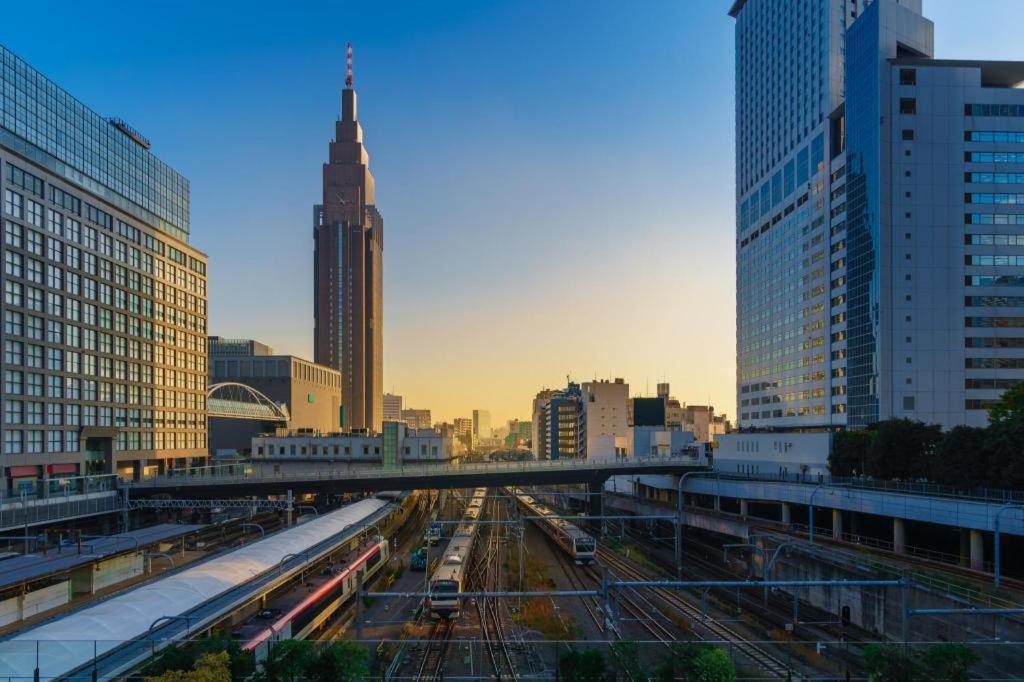Tokyo Business Hotel Екстериор снимка
