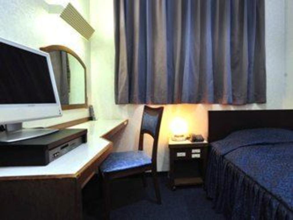 Tokyo Business Hotel Екстериор снимка
