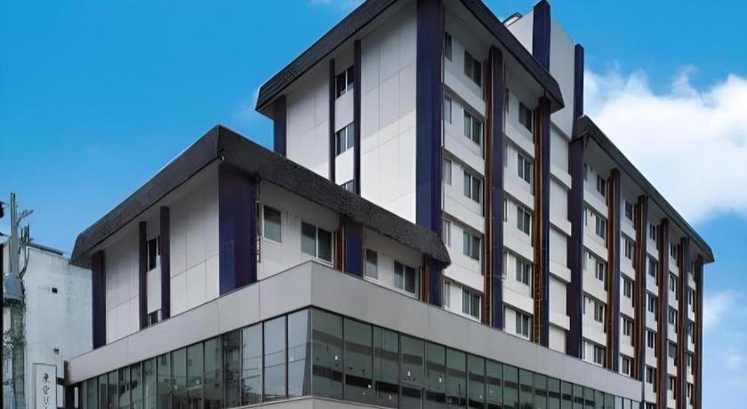 Tokyo Business Hotel Екстериор снимка