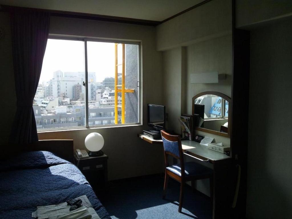 Tokyo Business Hotel Екстериор снимка