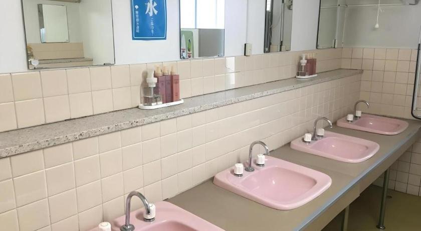 Tokyo Business Hotel Екстериор снимка