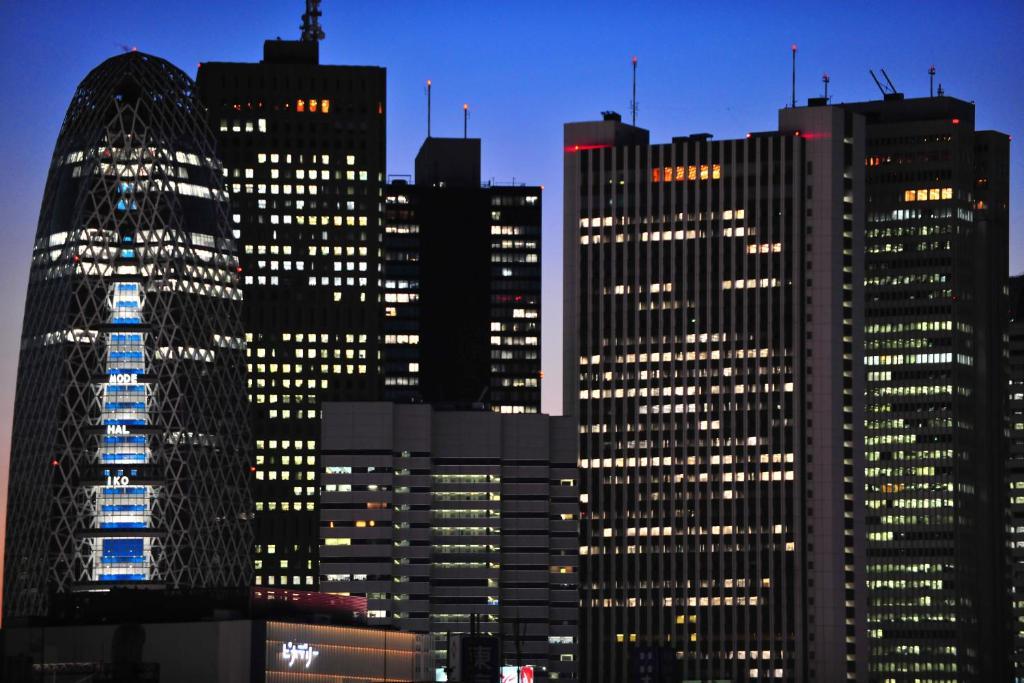Tokyo Business Hotel Екстериор снимка